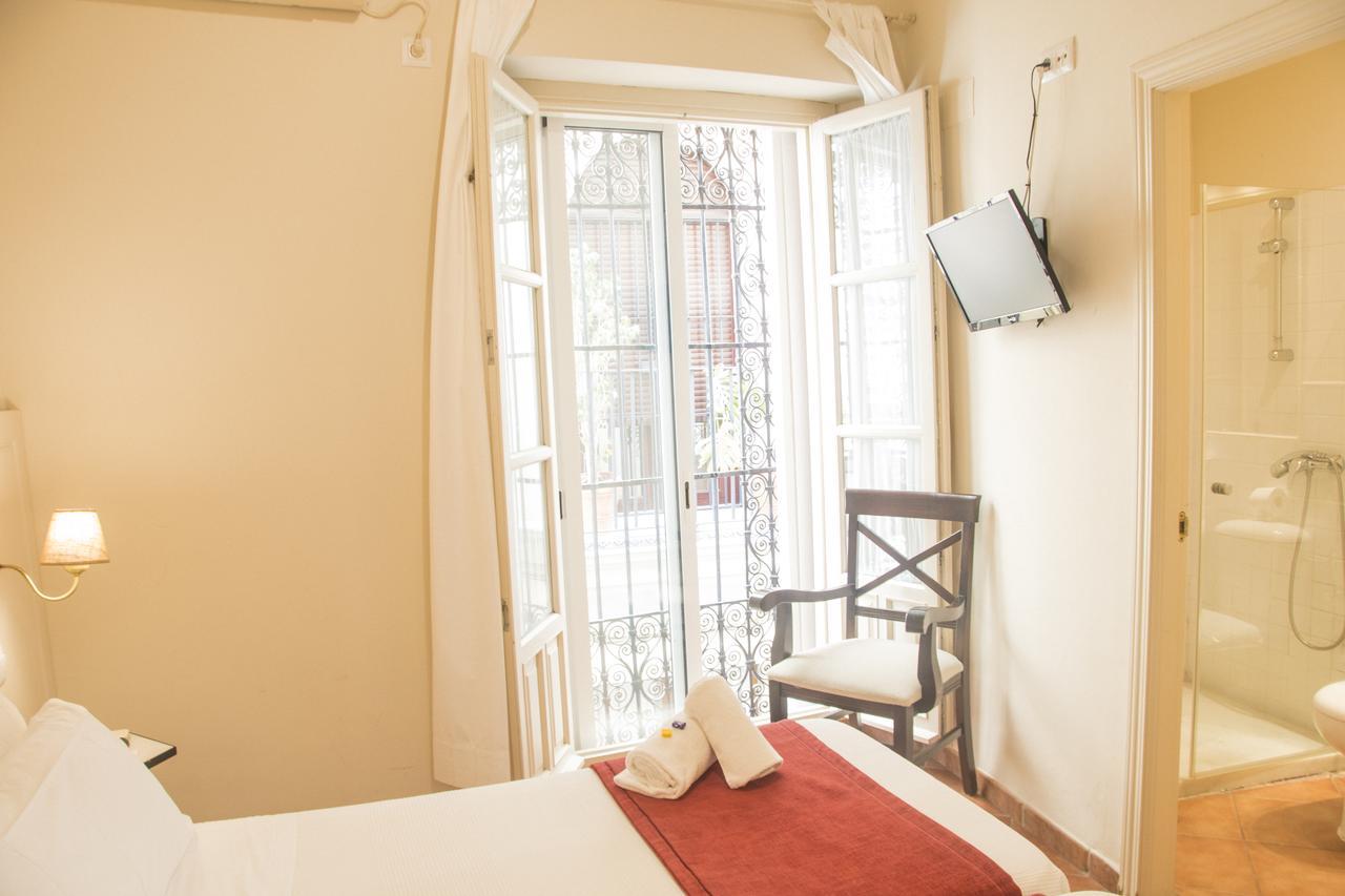 Hostal Callejon Del Agua Sevilla Eksteriør bilde